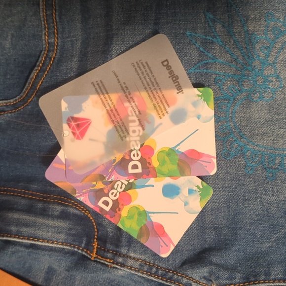 Desigual Catrina Denim Shorts - Picture 4 of 10